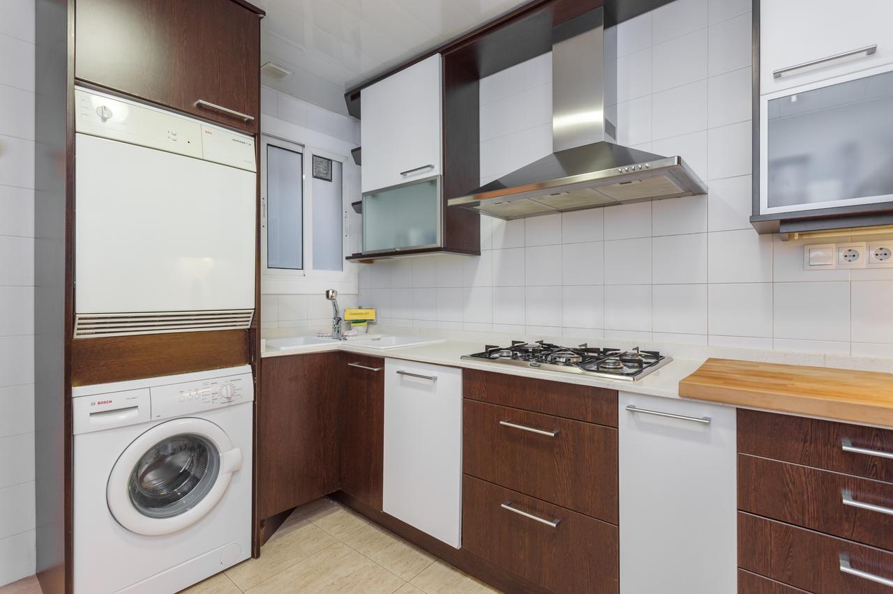 Flateli Aribau Daire Barselona Dış mekan fotoğraf