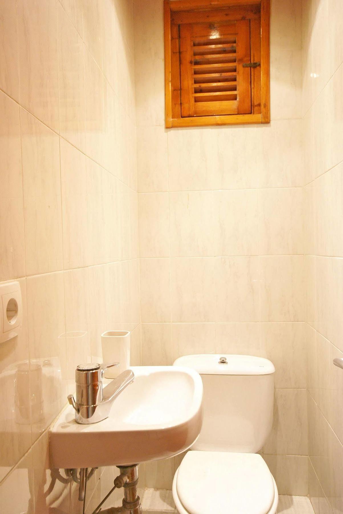 Flateli Aribau Daire Barselona Dış mekan fotoğraf